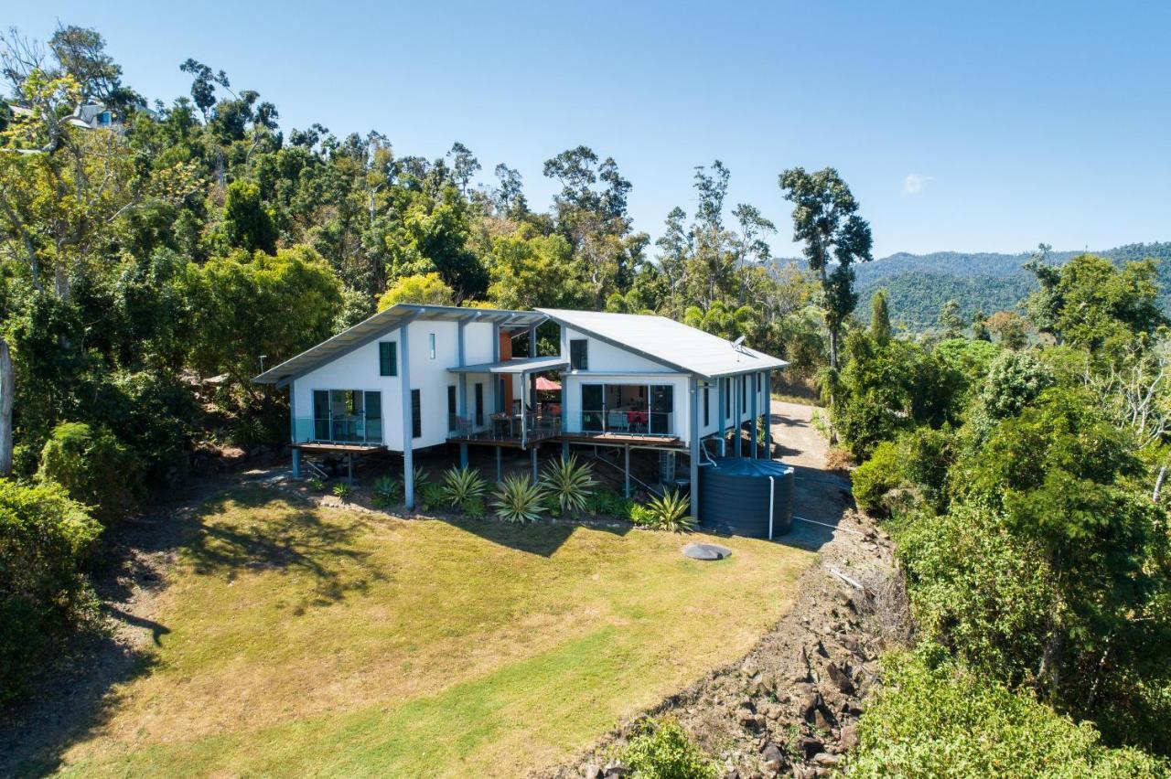 Mandalay Escape, Seclusion & Serenity With A Pool Airlie Beach Eksteriør billede